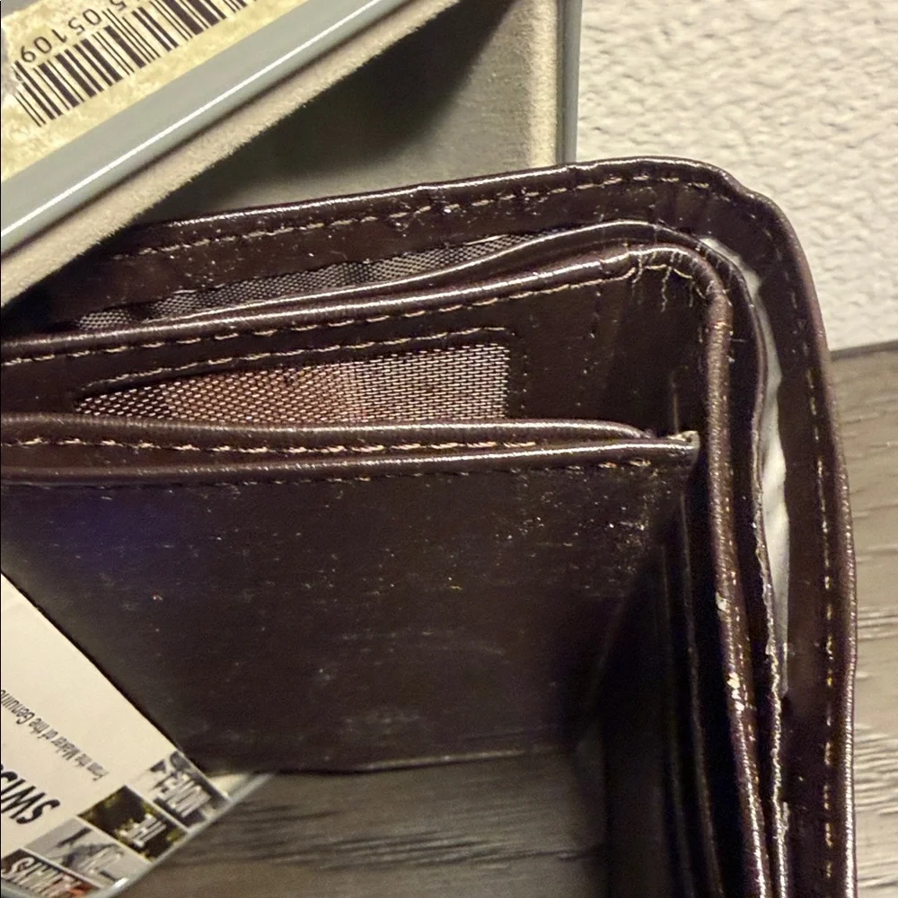 SwissGear Brown Leather Money Clip